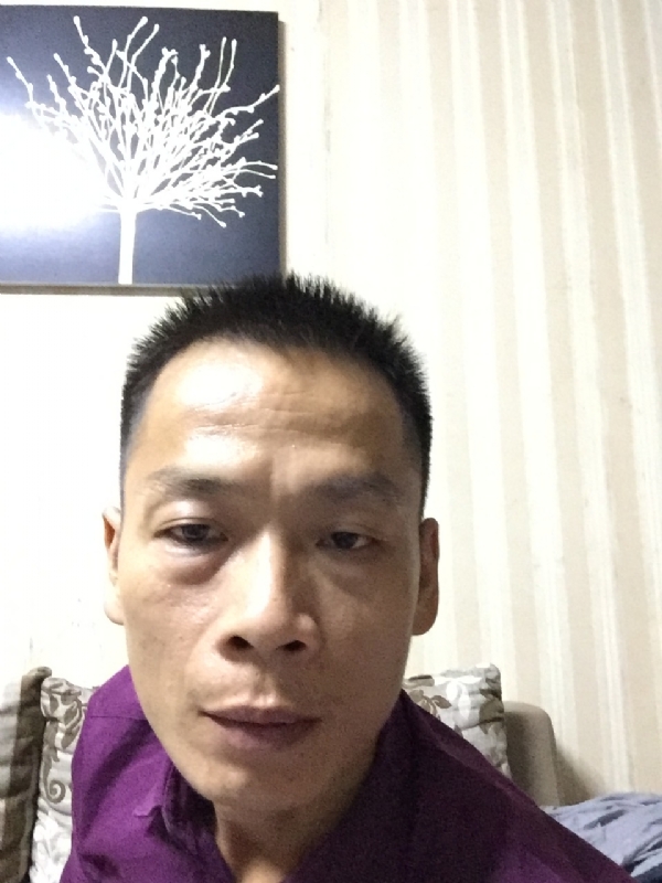 alongzhe的第一张照片--西安相亲服务中心