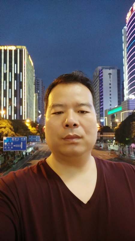 相爱一辈子的第一张照片--西安相亲服务中心