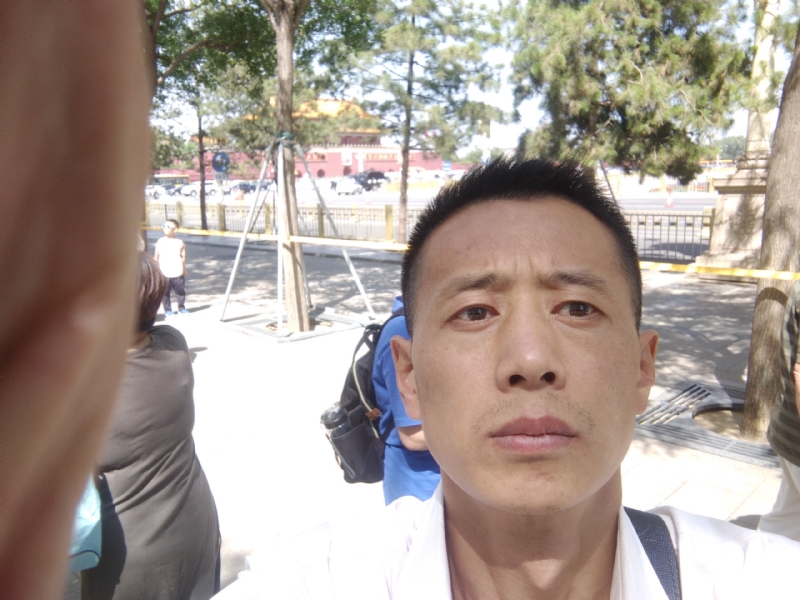 刘红兵的第一张照片--西安相亲服务中心