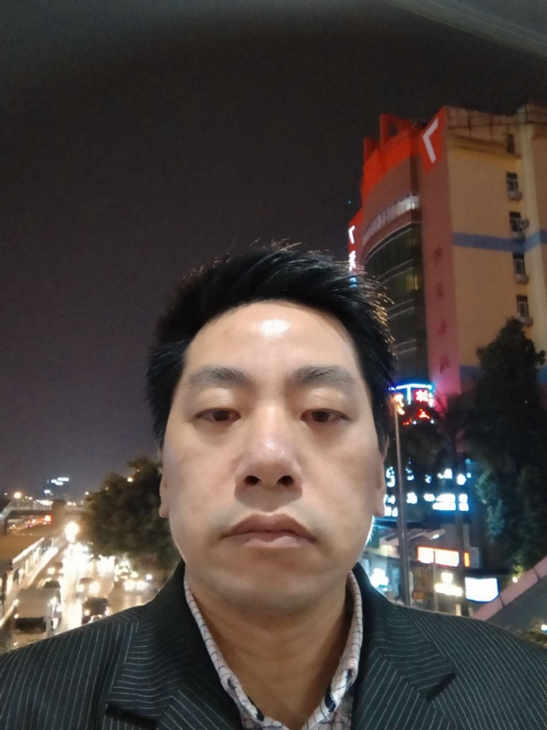 寻找真爱的第一张照片--西安相亲服务中心