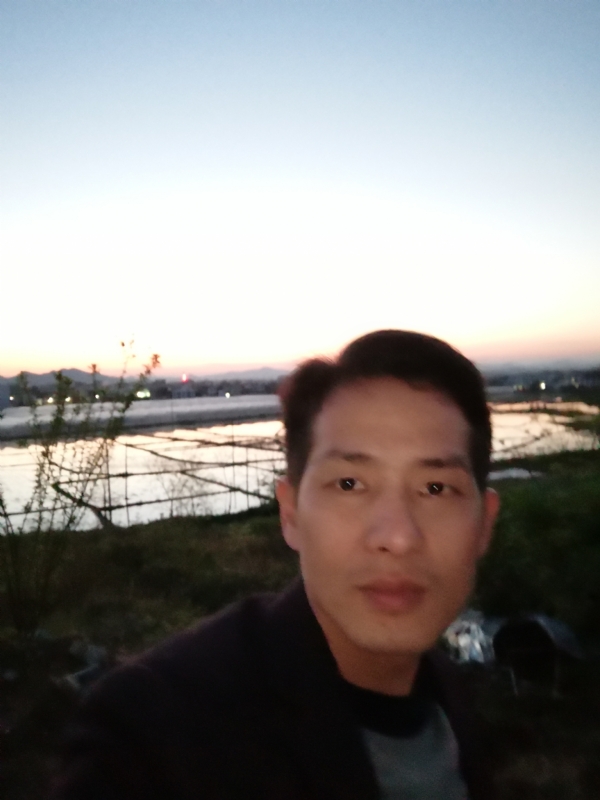 不忘初心的第一张照片--西安相亲服务中心