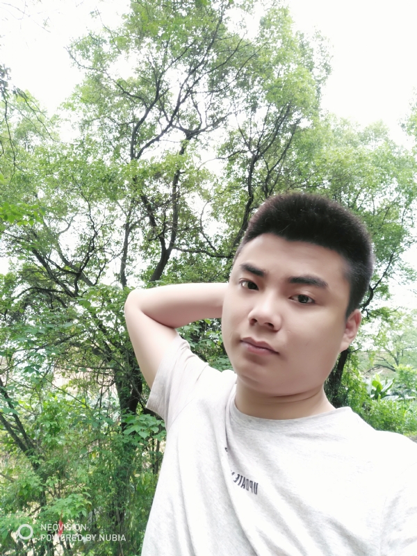 黄帅哥的第一张照片--西安相亲服务中心