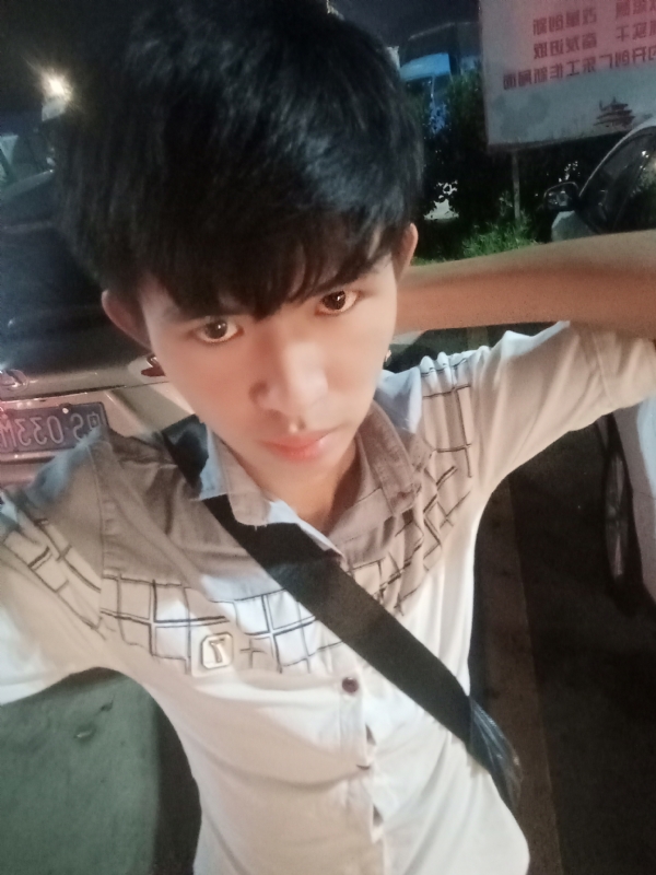 杨哥的第一张照片--西安相亲服务中心