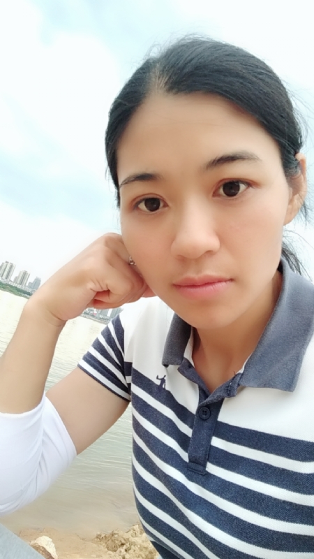 梅子的第一张照片--西安相亲服务中心