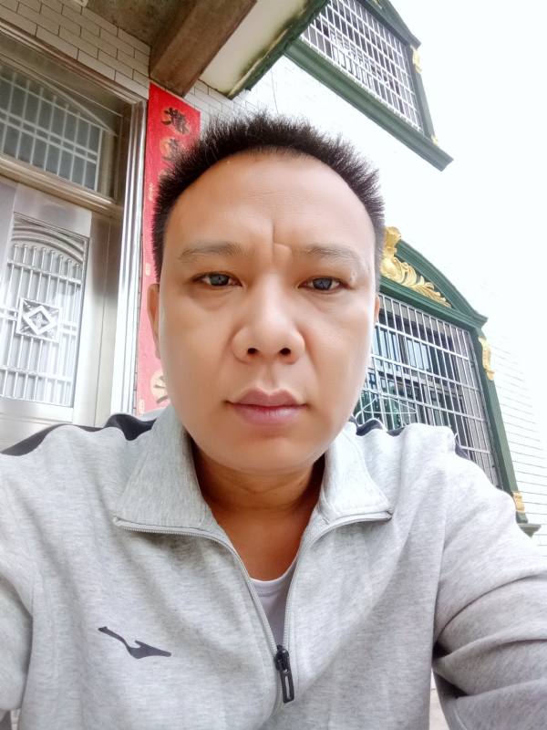 随缘的第一张照片--西安相亲服务中心