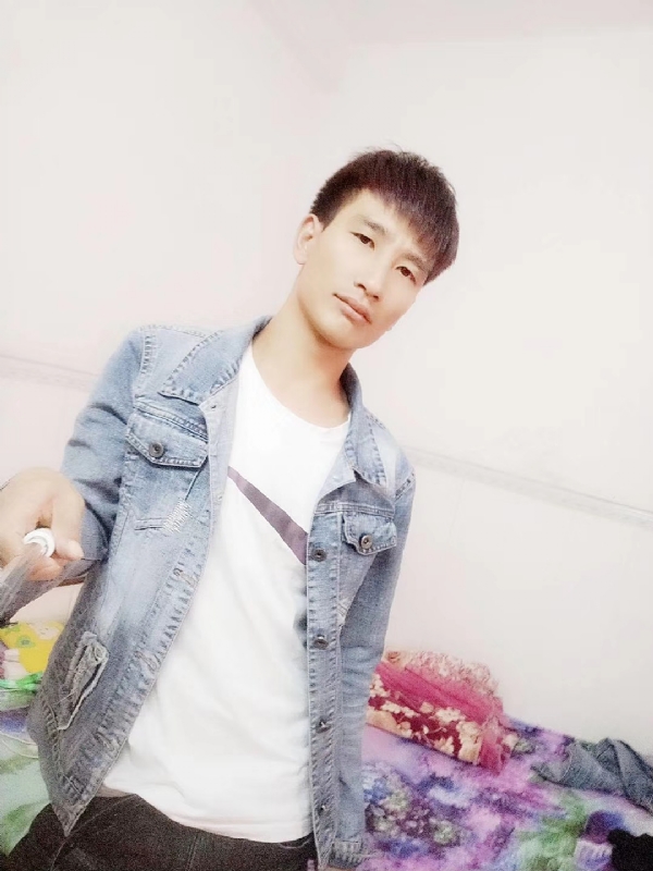 心好痛的第一张照片--西安相亲服务中心