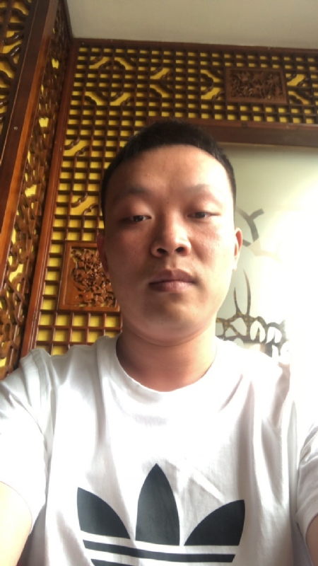 唐子龙的第一张照片--西安相亲服务中心
