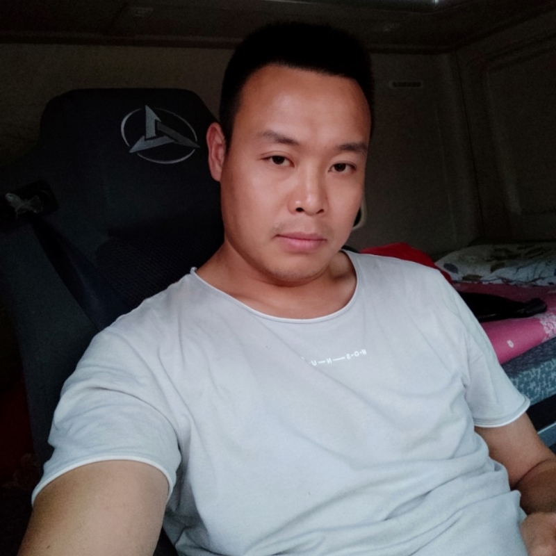默默的第一张照片--西安相亲服务中心