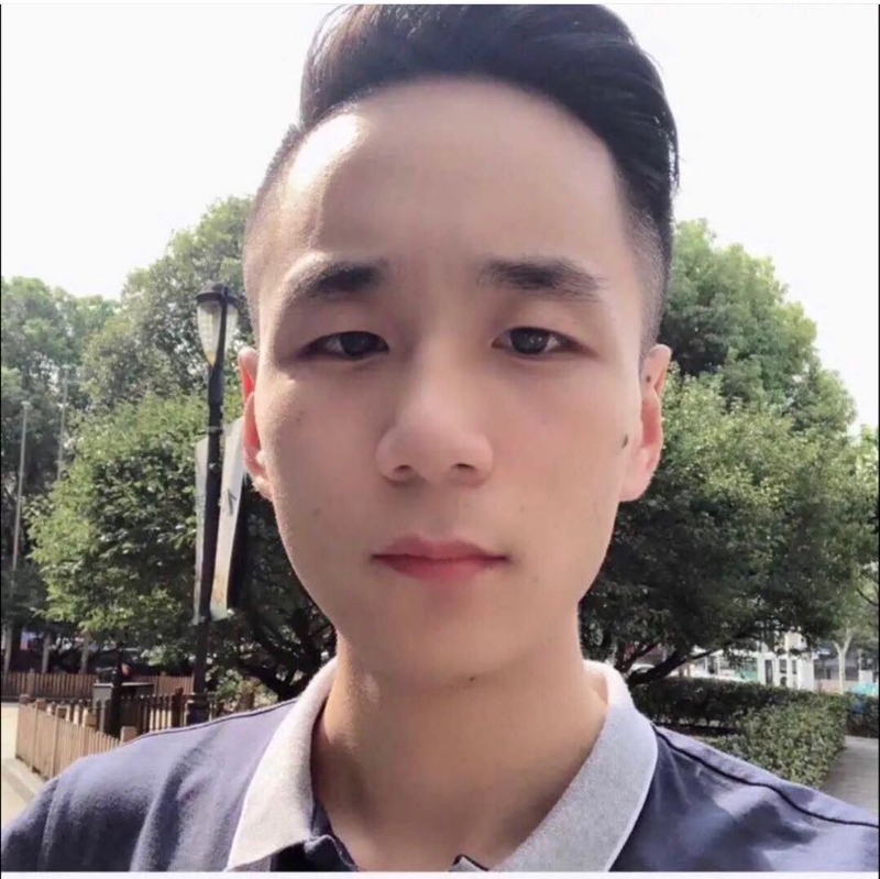 期待八月的雨的第一张照片--西安相亲服务中心