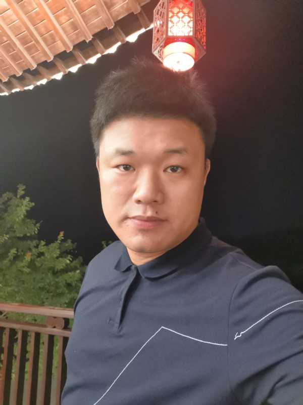 耿直boy的第一张照片--西安相亲服务中心
