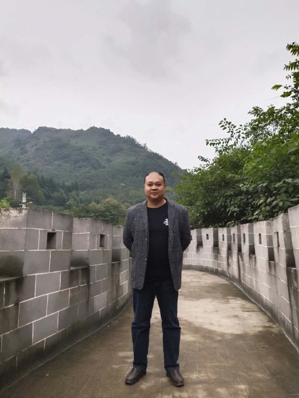 玉竹的第一张照片--西安相亲服务中心