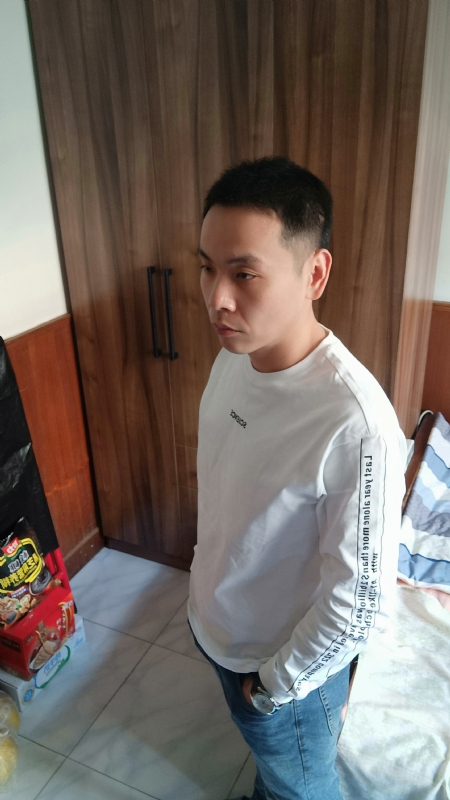 没有蜡笔的小航的第一张照片--西安相亲服务中心