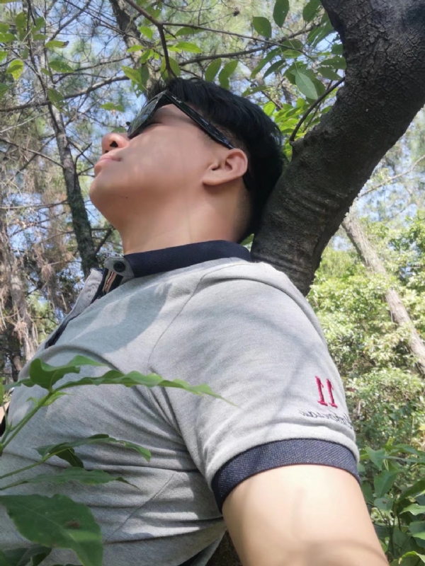 新丁的第一张照片--西安相亲服务中心