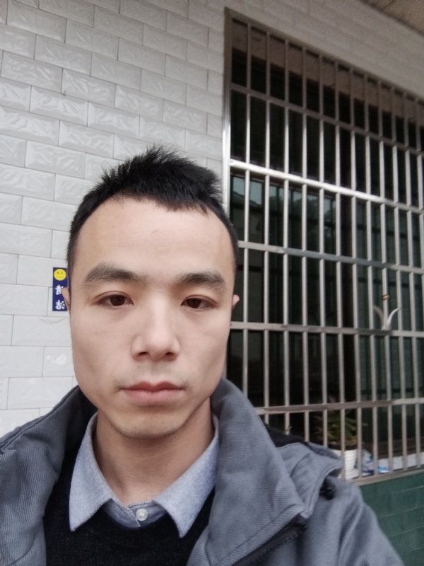 笑得那么开心的第二张照片--西安相亲服务中心