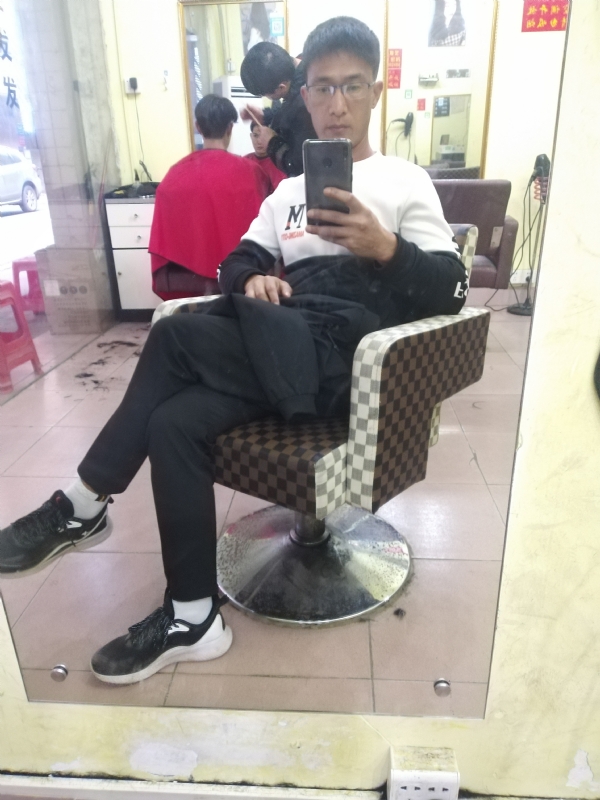 hushuai的第一张照片--西安相亲服务中心