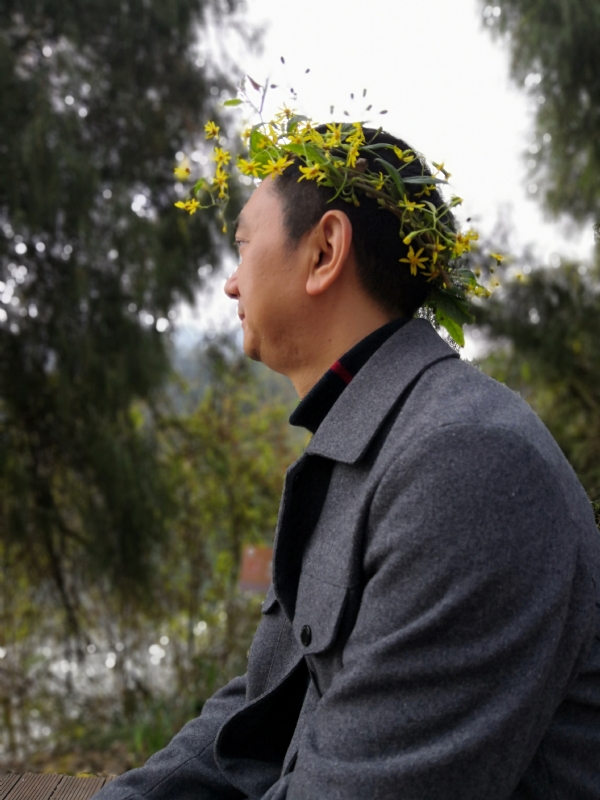 小白杨的第一张照片--西安相亲服务中心