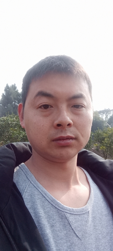 亲亲抱抱我爱你的第一张照片--西安相亲服务中心