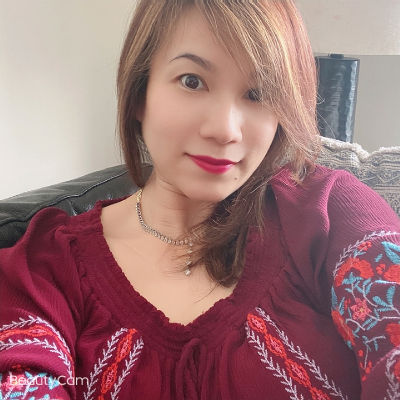 蜜儿的第一张照片--西安相亲服务中心