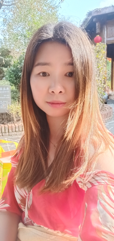 赫赫的第一张照片--西安相亲服务中心