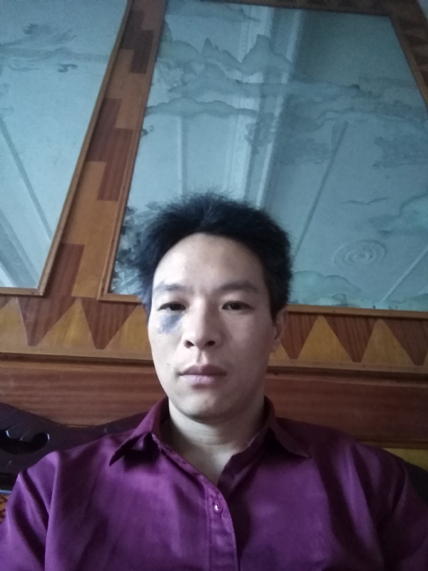 风中落叶的第一张照片--西安相亲服务中心