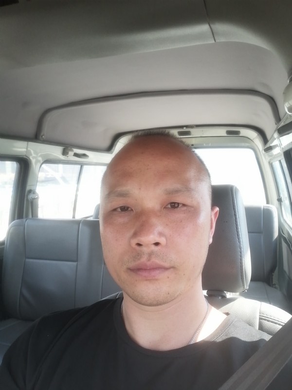 新旺丁的第一张照片--西安相亲服务中心