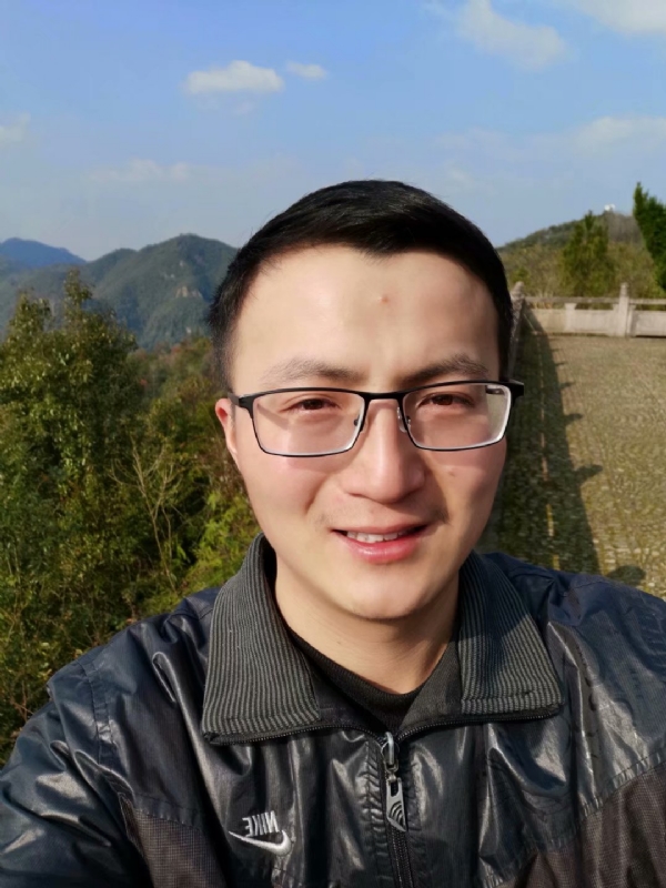杨先生的第一张照片--西安相亲服务中心