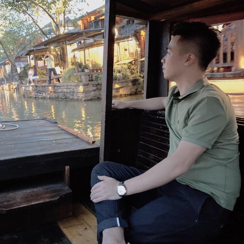 霸占你德爱的第一张照片--西安相亲服务中心