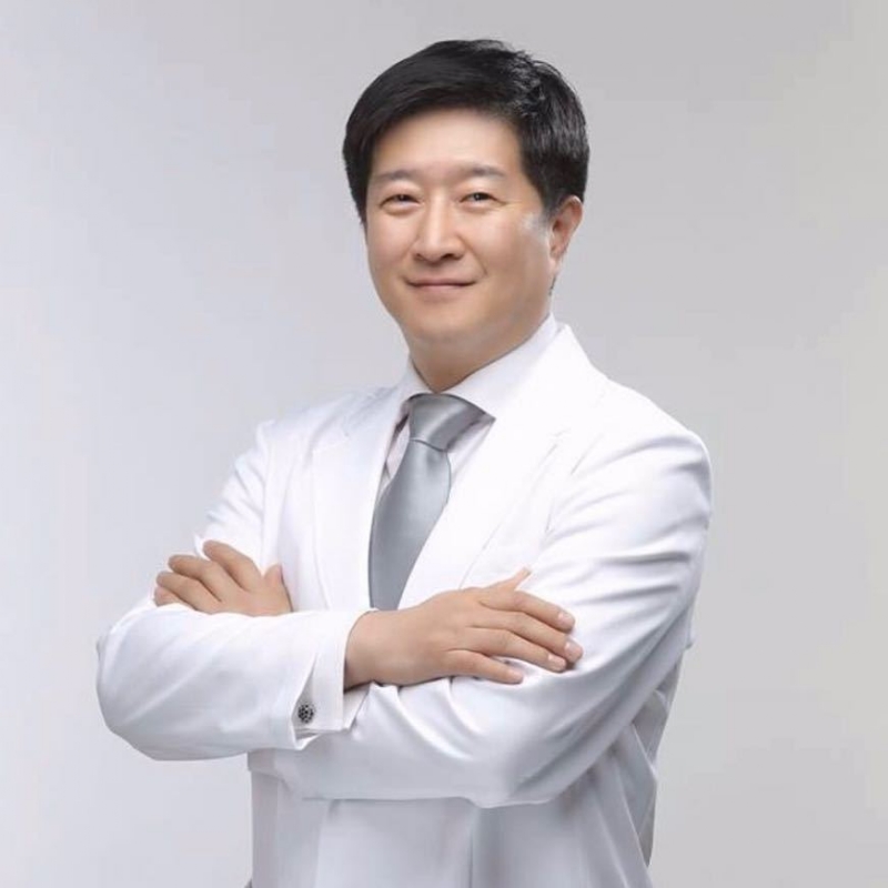 王伟的第一张照片--西安相亲服务中心