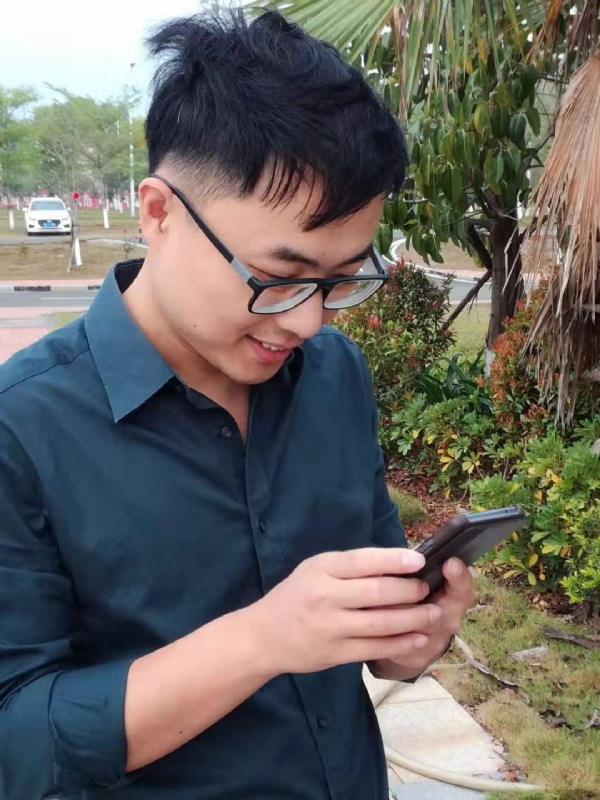 鼠王子的第一张照片--西安相亲服务中心