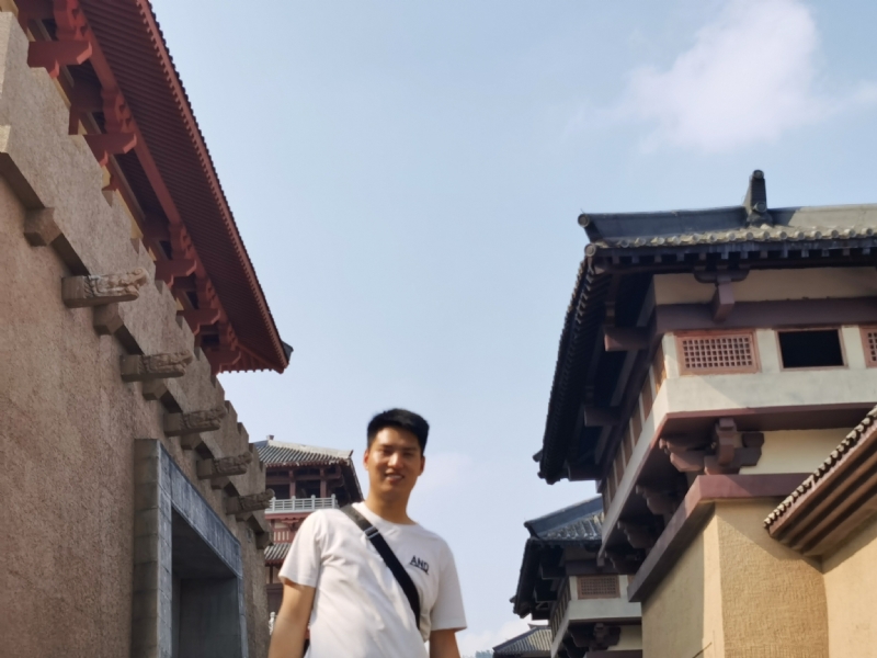 咸鱼不闲的第二张照片--西安相亲服务中心