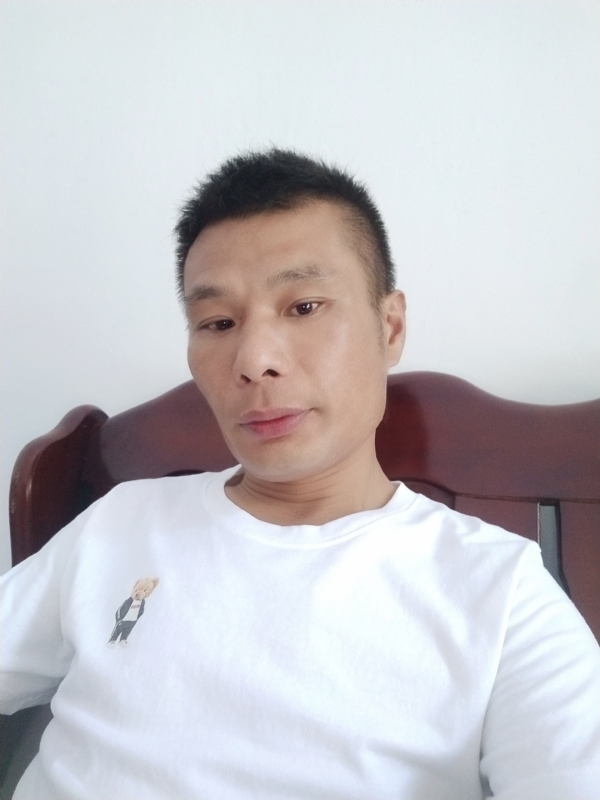 年少轻狂的第一张照片--西安相亲服务中心