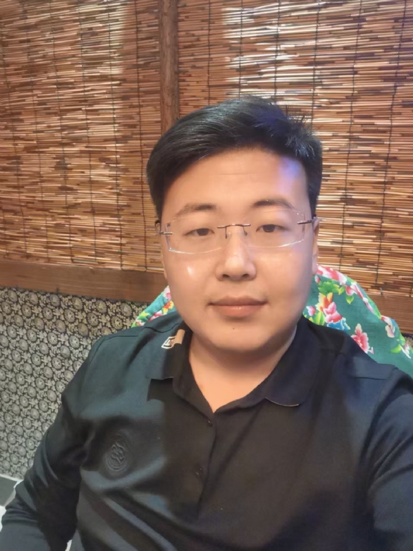 刘先生的第一张照片--西安相亲服务中心