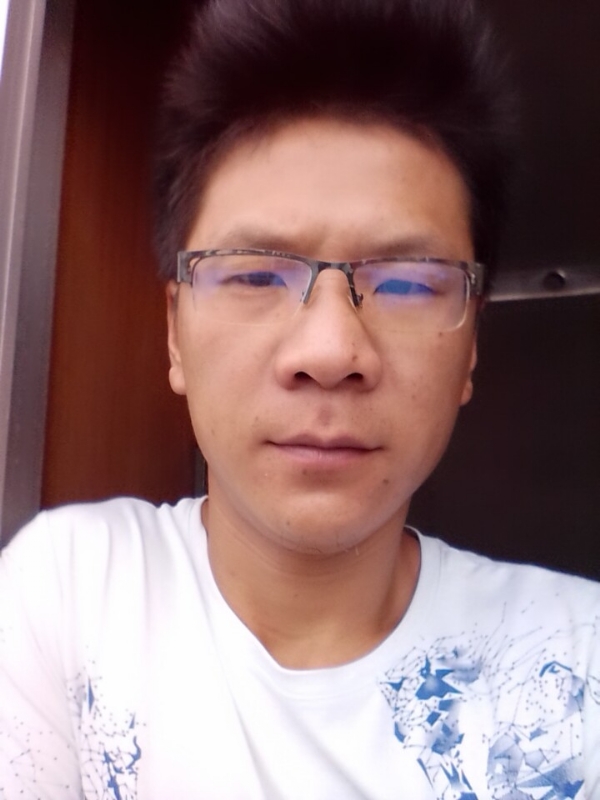听雨的第一张照片--西安相亲服务中心