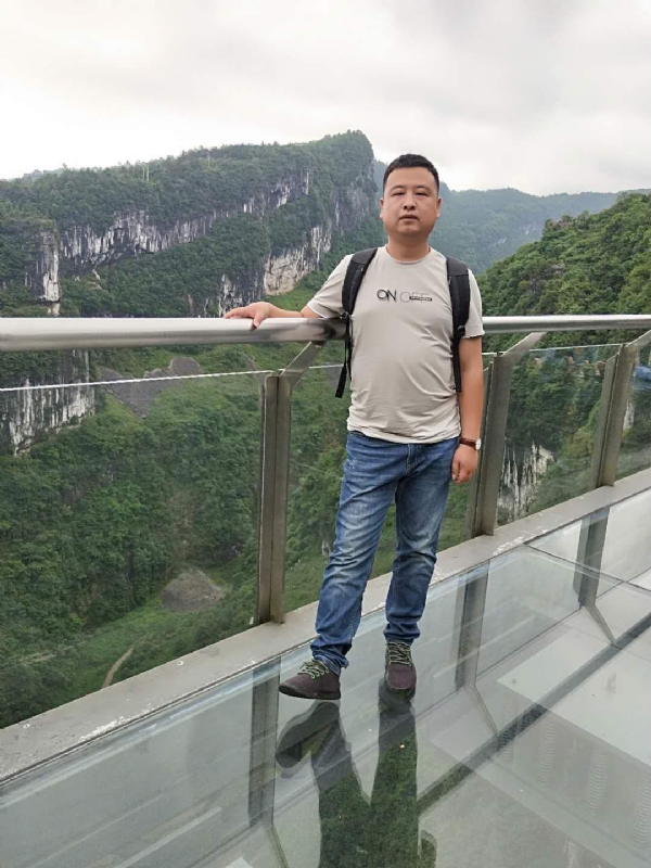 天使的第一张照片--西安相亲服务中心
