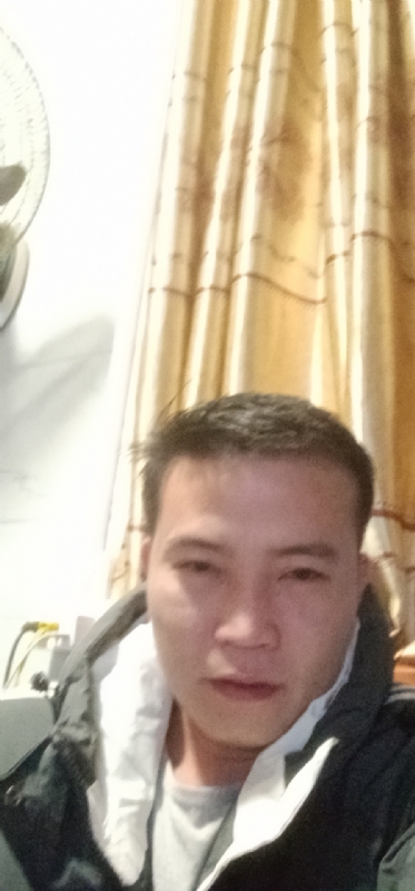 一个人的烟火的第一张照片--西安相亲服务中心