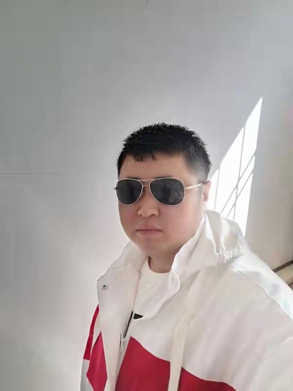 大漠叔叔的第一张照片--西安相亲服务中心