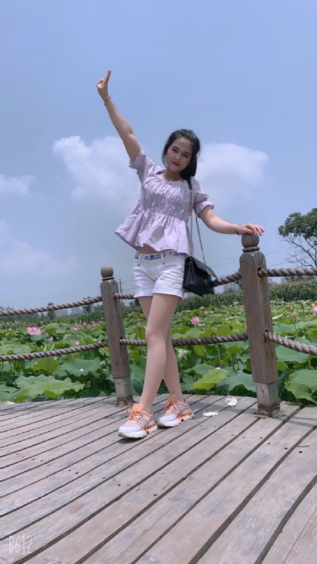秋水伊人的第二张照片--西安相亲服务中心