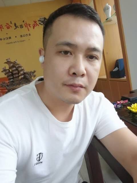 礼哥的第二张照片--西安相亲服务中心