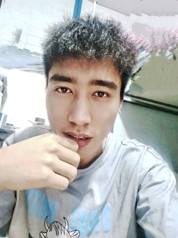 未来可期的第一张照片--西安相亲服务中心