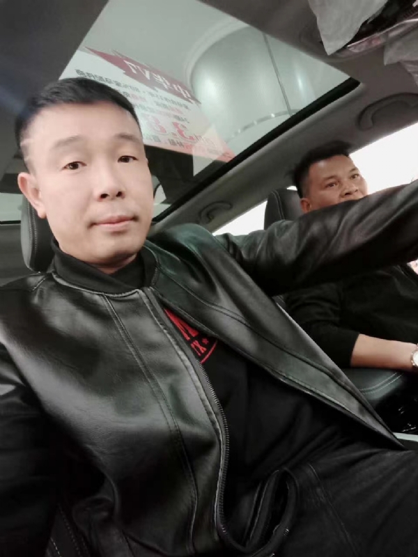 醉红尘的第一张照片--西安相亲服务中心