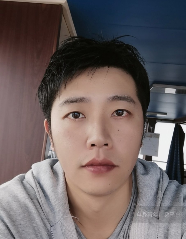 不太帅的男人的第一张照片--西安相亲服务中心
