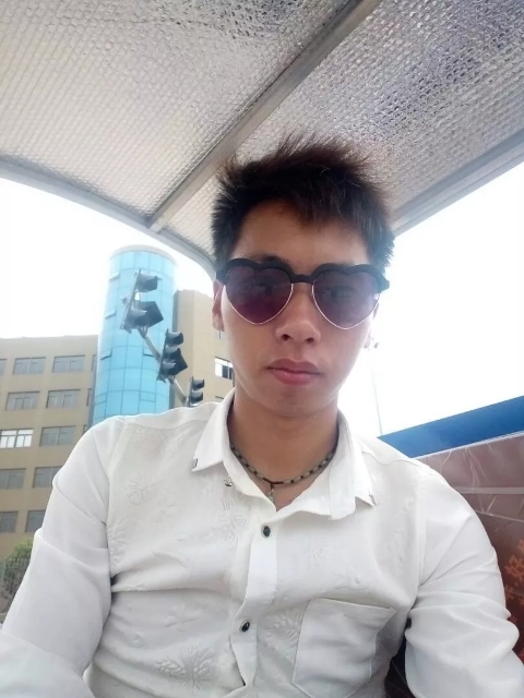 寻缘的第一张照片--西安相亲服务中心
