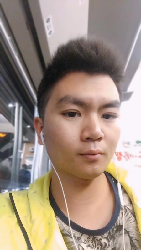 瑞泽的第一张照片--西安相亲服务中心