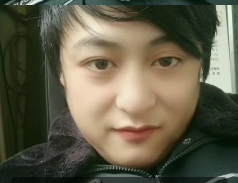 小玮的第一张照片--西安相亲服务中心