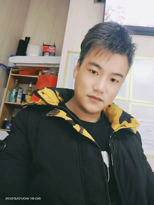 孤酒枕愁眼眠的第二张照片--西安相亲服务中心