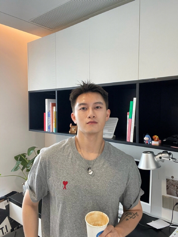 月光之下的第二张照片--西安相亲服务中心