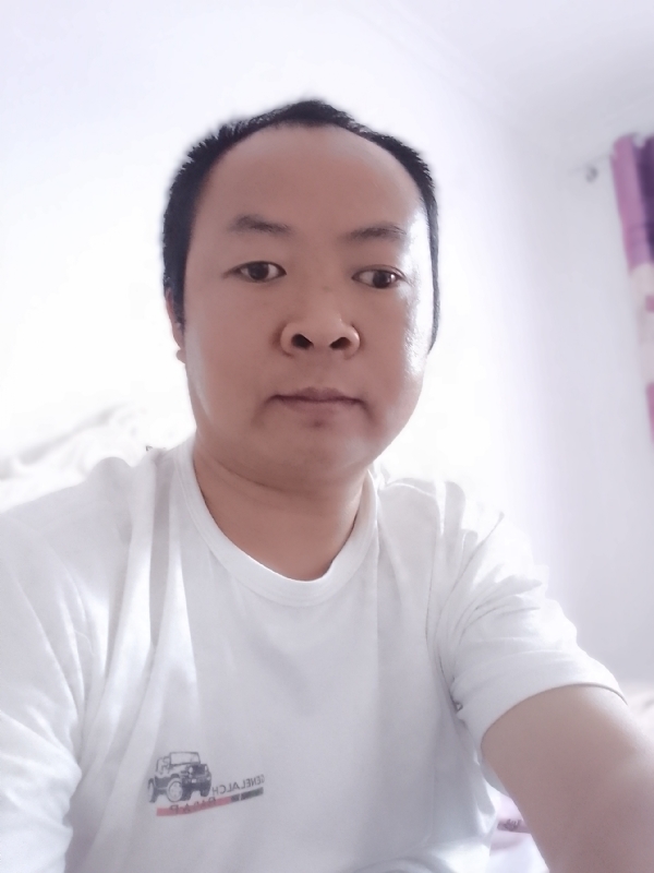 张家小伙子的第三张照片--西安相亲服务中心