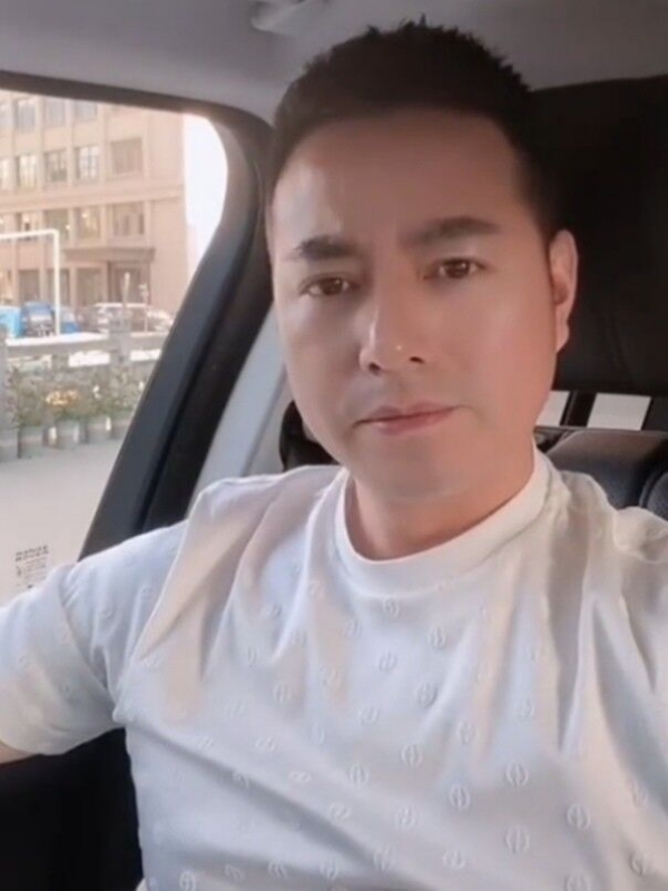 勿忘初心的第一张照片--西安相亲服务中心