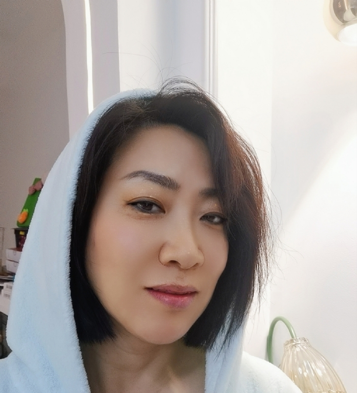火玫瑰的第一张照片--西安相亲服务中心