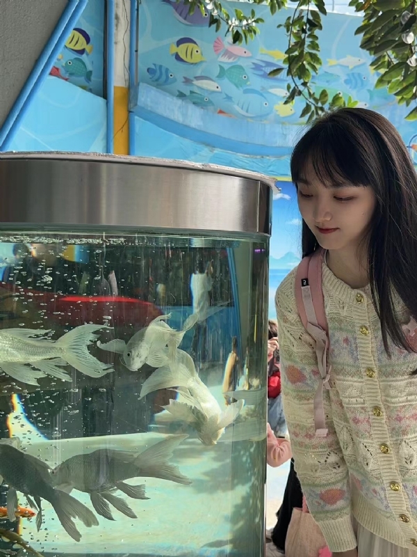 yiyi的第一张照片--西安相亲服务中心